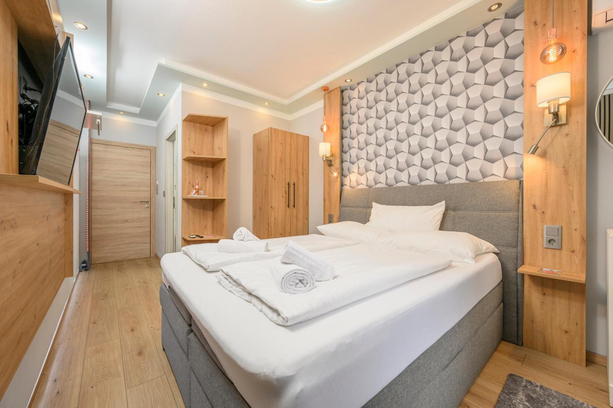 Palais Palffy Apartments Βιέννη Εξωτερικό φωτογραφία