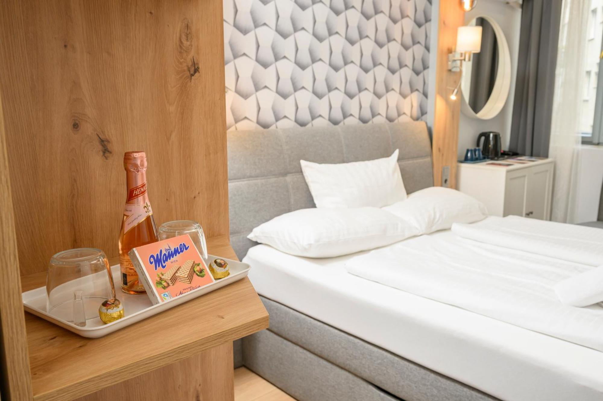 Palais Palffy Apartments Βιέννη Εξωτερικό φωτογραφία