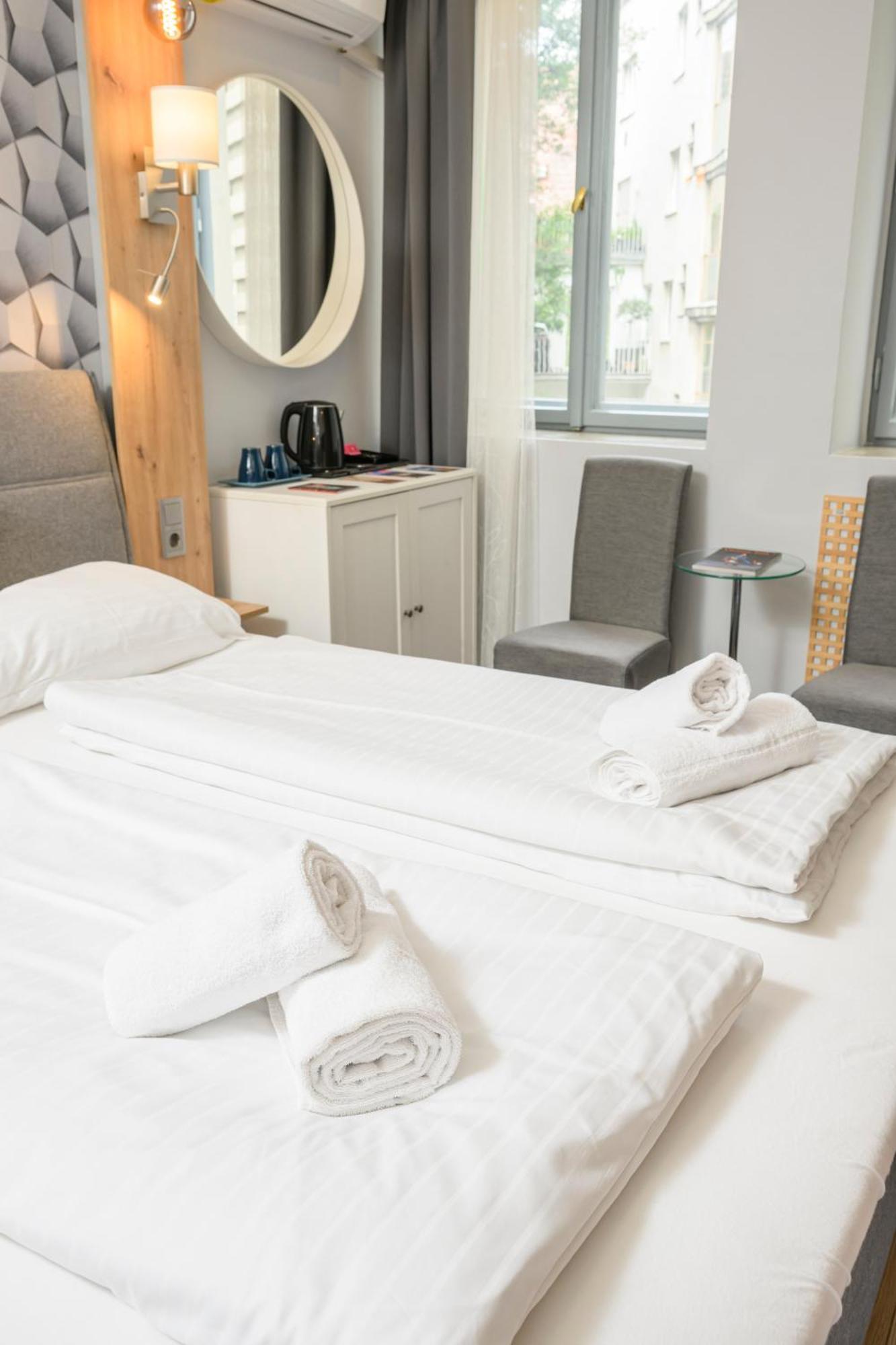 Palais Palffy Apartments Βιέννη Εξωτερικό φωτογραφία