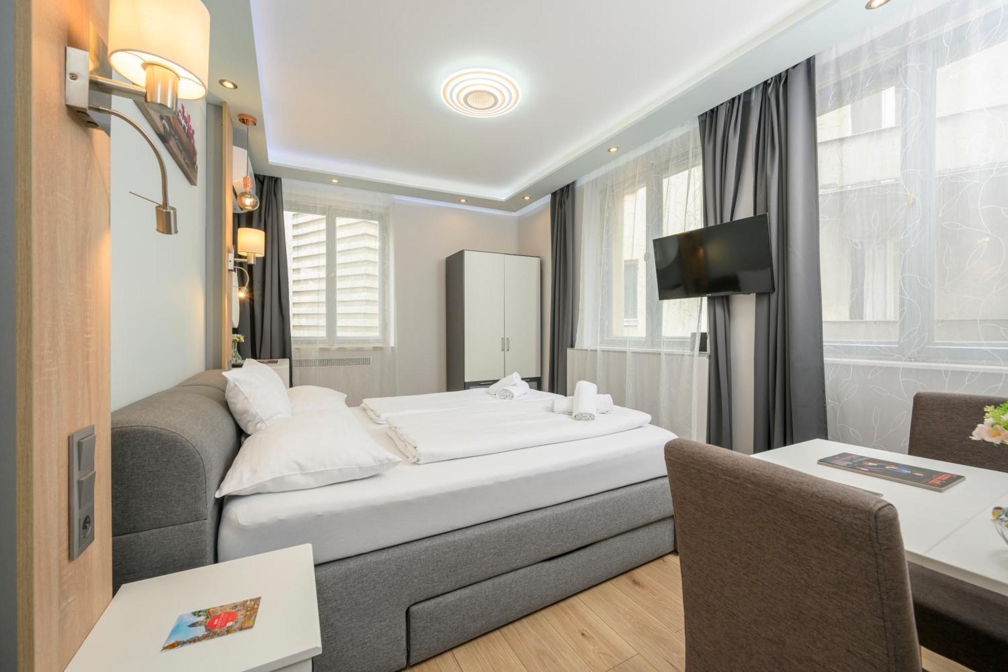 Palais Palffy Apartments Βιέννη Εξωτερικό φωτογραφία